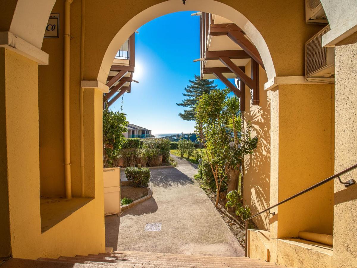Apartment Village Cap Esterel - Le Village-52 By Interhome Saint-Raphaël Dış mekan fotoğraf