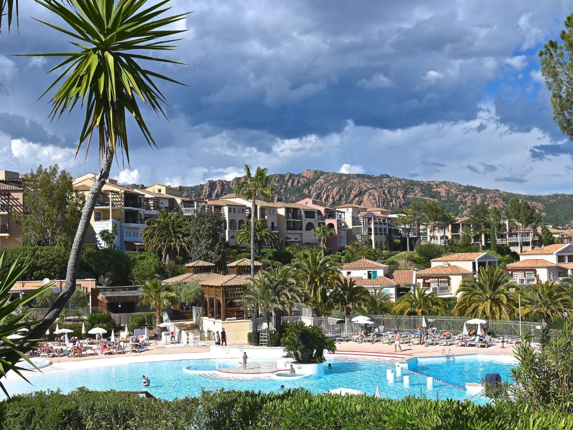 Apartment Village Cap Esterel - Le Village-52 By Interhome Saint-Raphaël Dış mekan fotoğraf