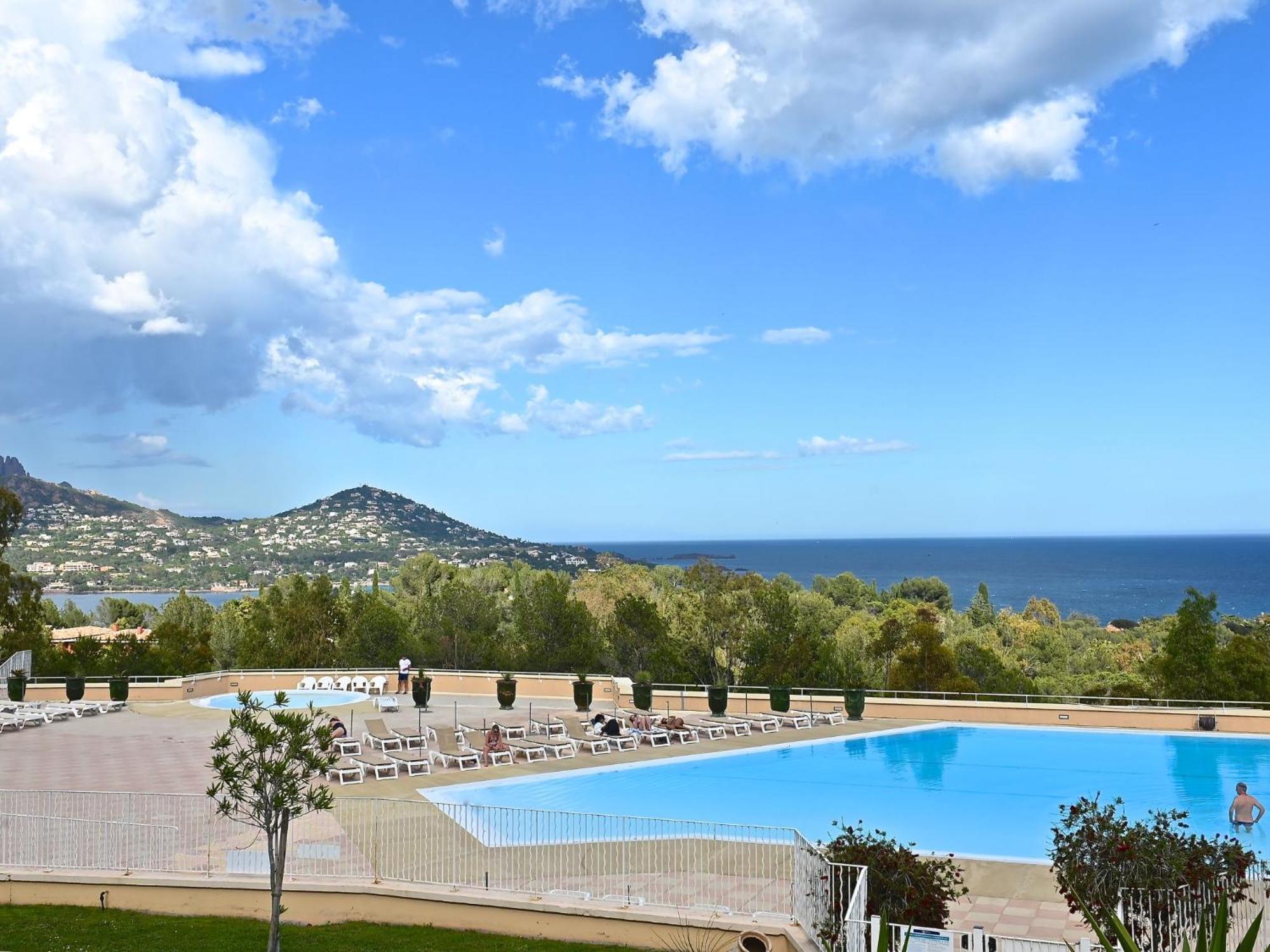 Apartment Village Cap Esterel - Le Village-52 By Interhome Saint-Raphaël Dış mekan fotoğraf