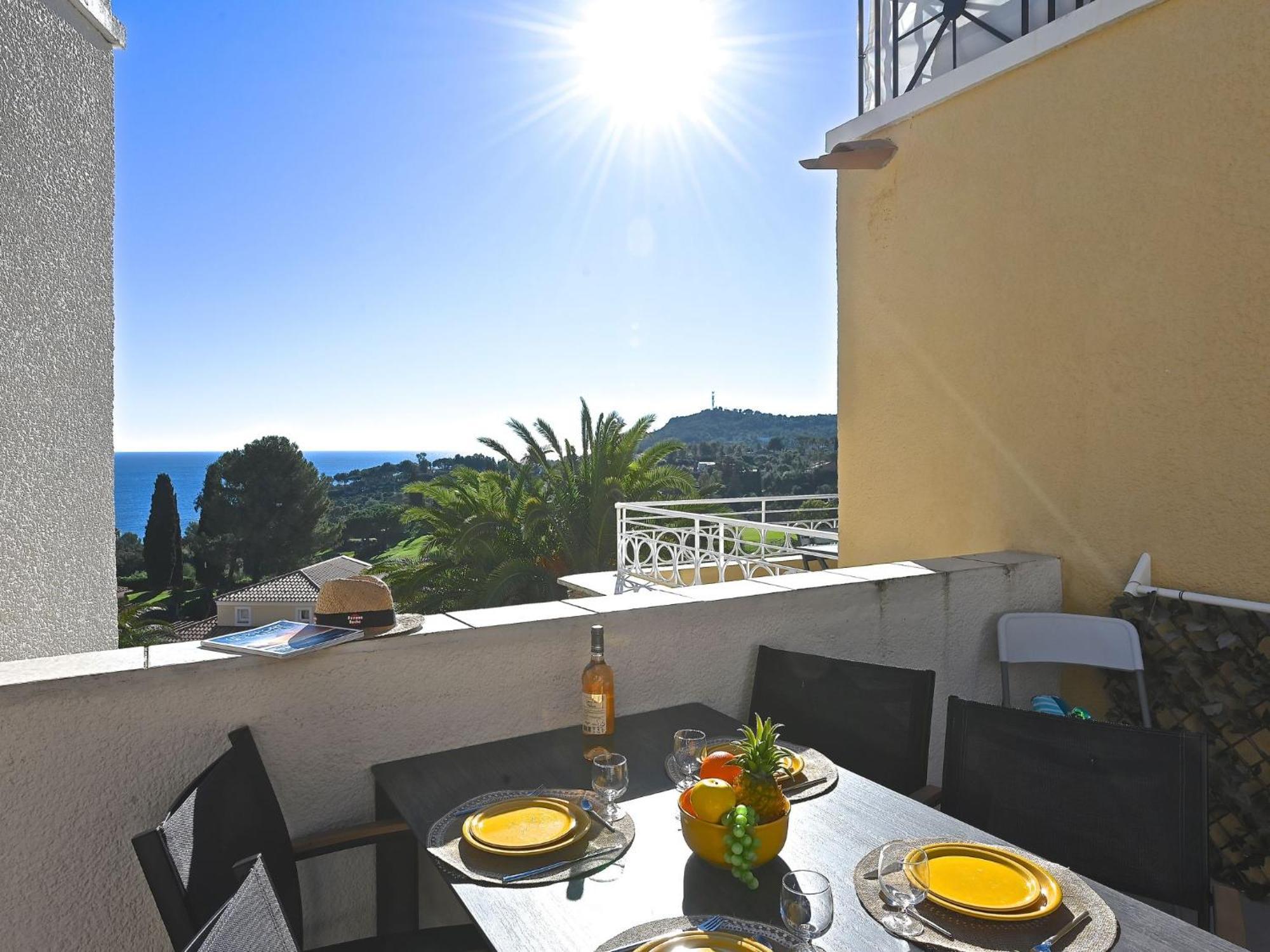 Apartment Village Cap Esterel - Le Village-52 By Interhome Saint-Raphaël Dış mekan fotoğraf