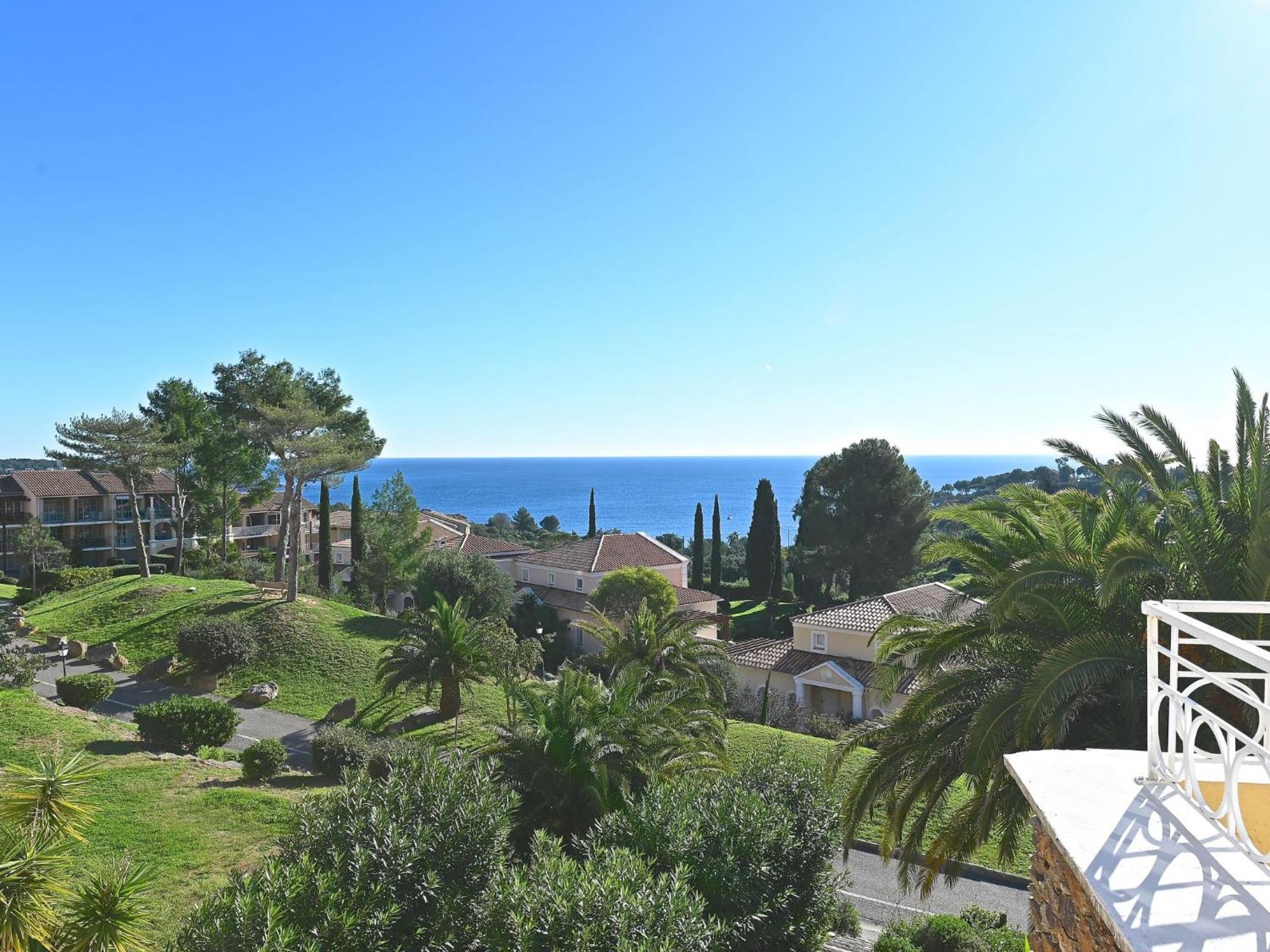 Apartment Village Cap Esterel - Le Village-52 By Interhome Saint-Raphaël Dış mekan fotoğraf